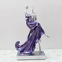 Load image into Gallery viewer, Wedding Gifts Europe Resin Couple Sculpture Statue Ornaments Desktop Crafts Home Decoration Creative Lover Figurines Miniatures