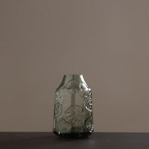Modern Glass Vase with Leaf Pattern as Flower Vase Home Decor